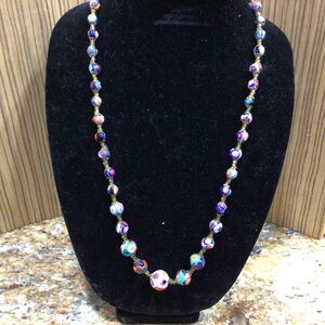 Stunning vintage Venetian Murano glass graduated  beaded necklace.
